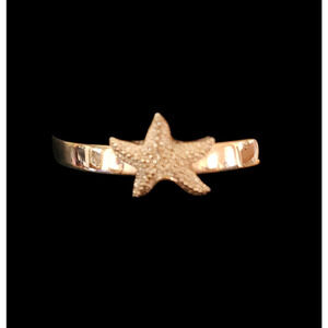 Vintage Sarah Coventry Sea Starfish Gold Tone Cuff Bracelet